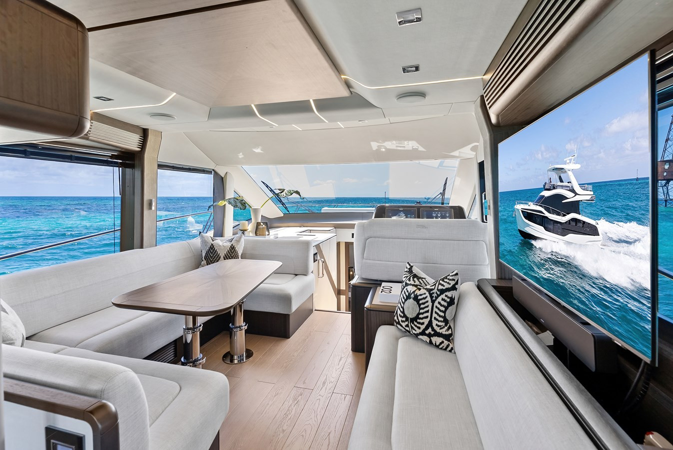 https://arconyachts.ams3.digitaloceanspaces.com/123835/conversions/large_4731194-optimize.jpg