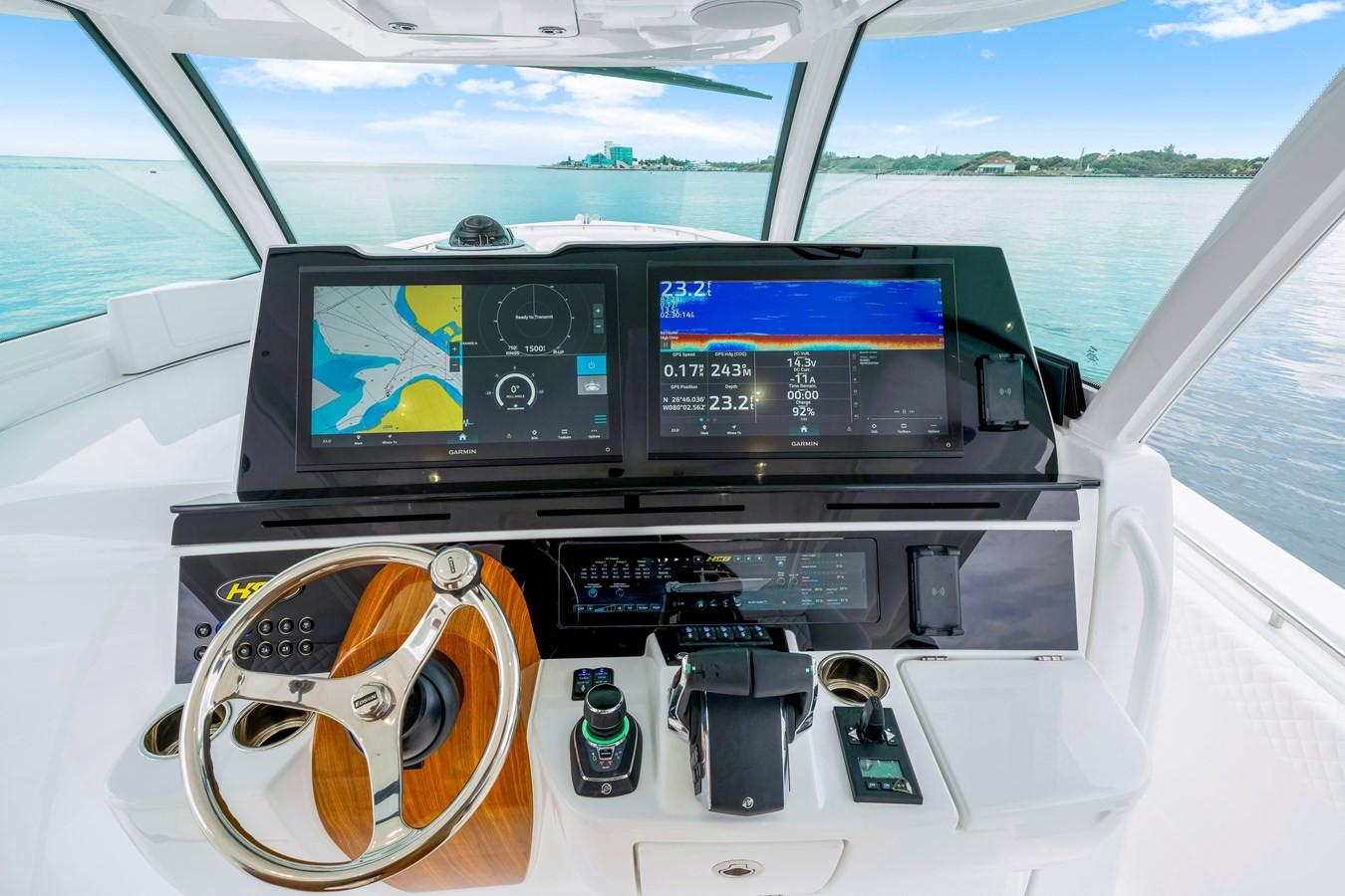 https://arconyachts.ams3.digitaloceanspaces.com/123873/conversions/large_4747245-optimize.jpg