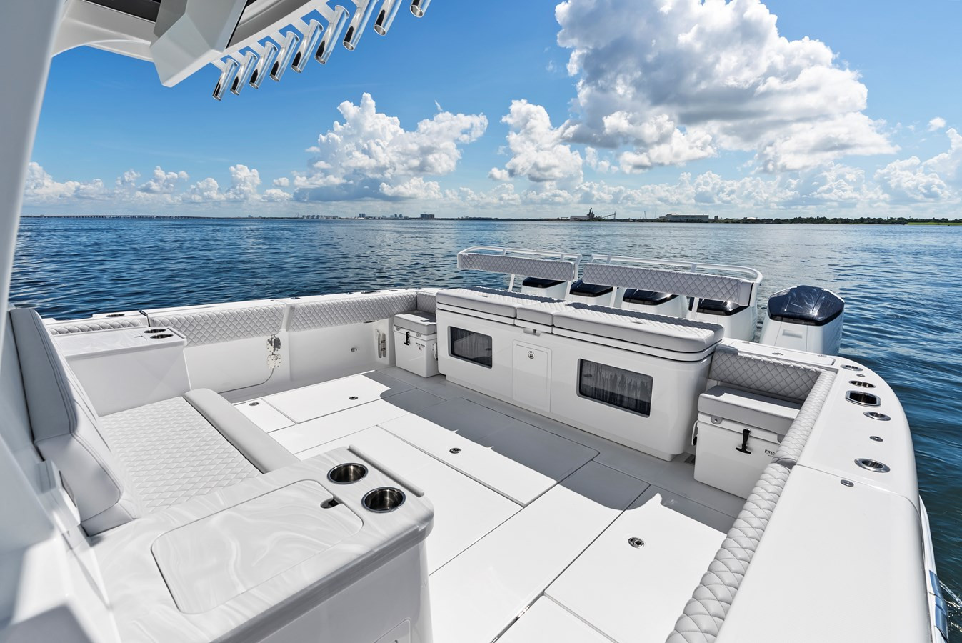 https://arconyachts.ams3.digitaloceanspaces.com/123932/conversions/large_4747278-optimize.jpg