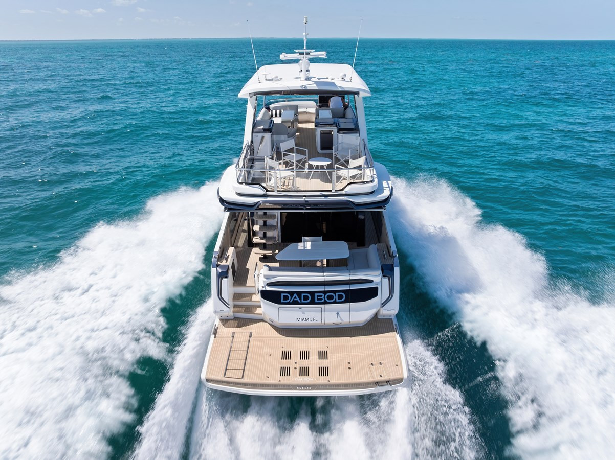 https://arconyachts.ams3.digitaloceanspaces.com/123933/conversions/large_4731227-optimize.jpg