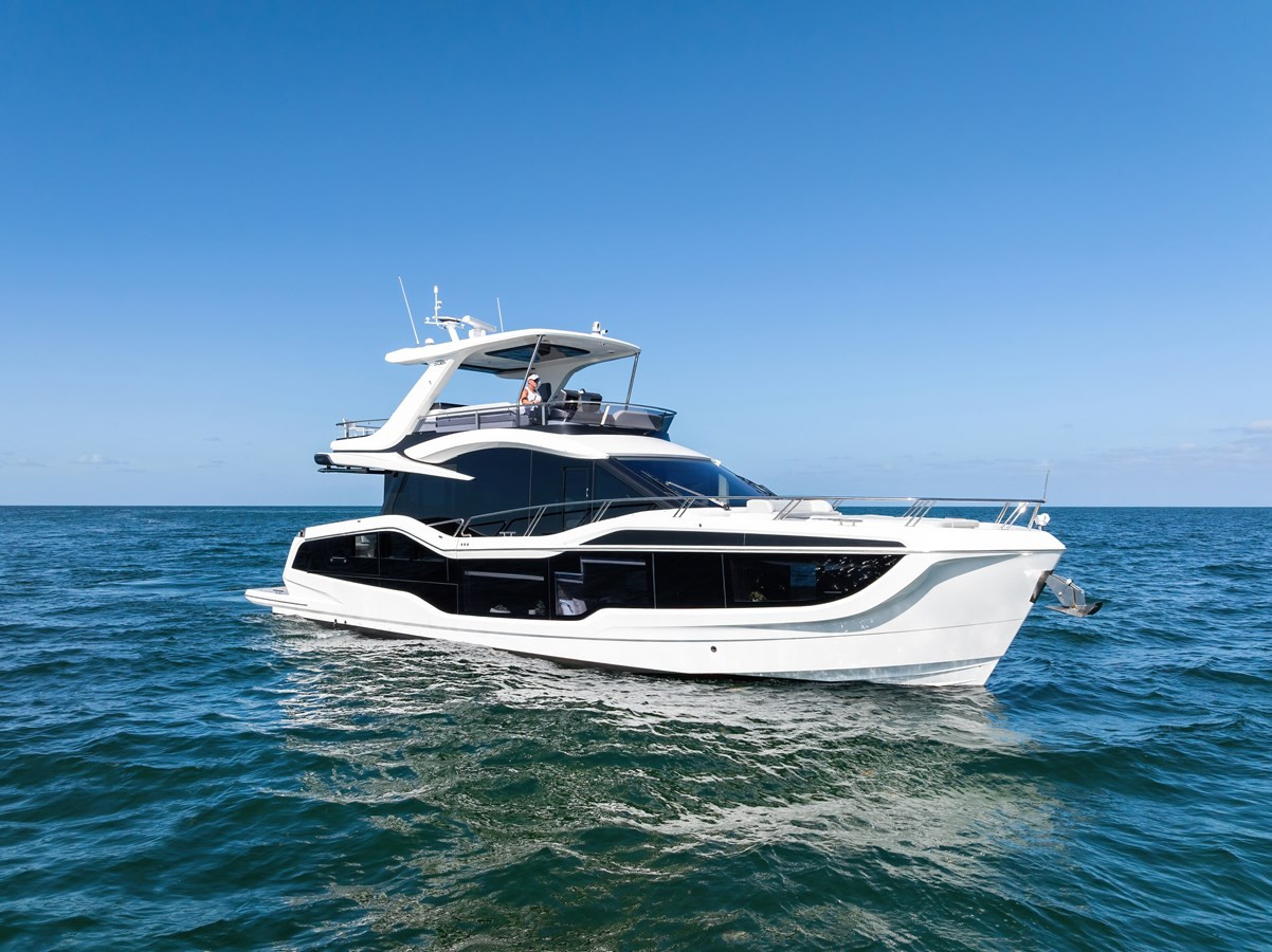 https://arconyachts.ams3.digitaloceanspaces.com/123964/conversions/large_4731239-optimize.jpg