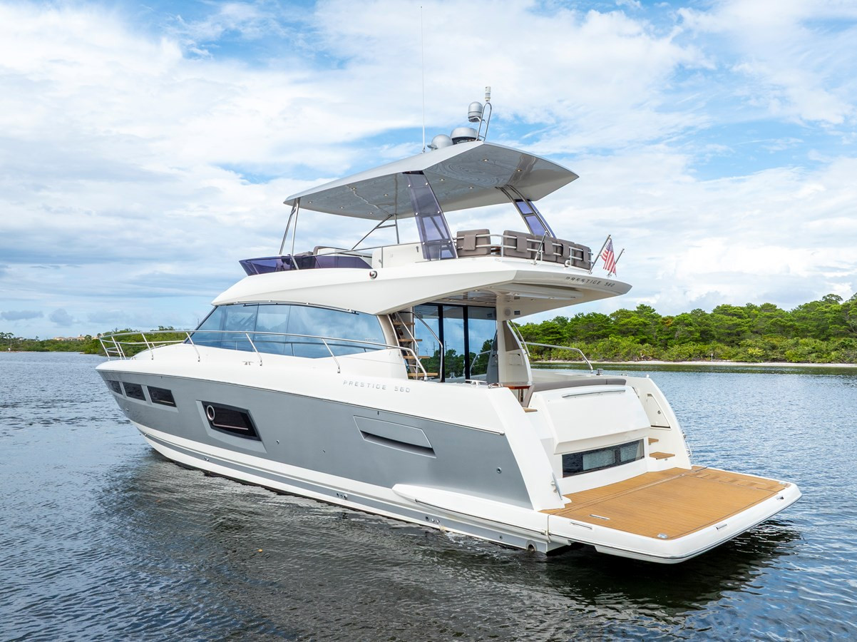https://arconyachts.ams3.digitaloceanspaces.com/123992/conversions/large_4830660-optimize.jpg