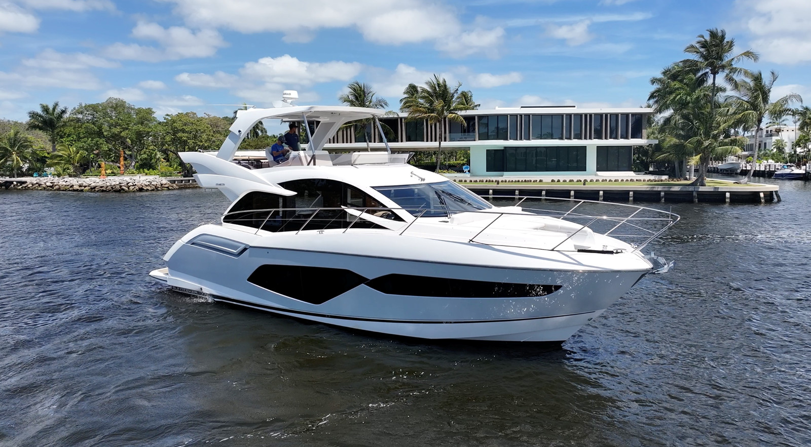 https://arconyachts.ams3.digitaloceanspaces.com/124035/conversions/large_4843317-optimize.jpg