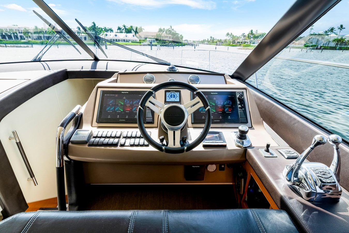 https://arconyachts.ams3.digitaloceanspaces.com/124039/conversions/large_4830680-optimize.jpg