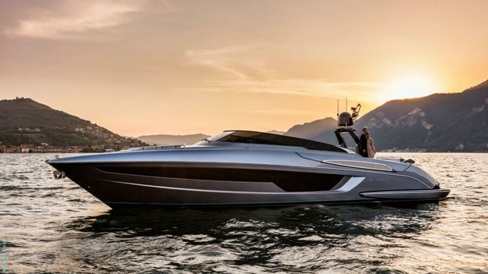 https://arconyachts.ams3.digitaloceanspaces.com/124087/conversions/large_4857024-optimize.jpg