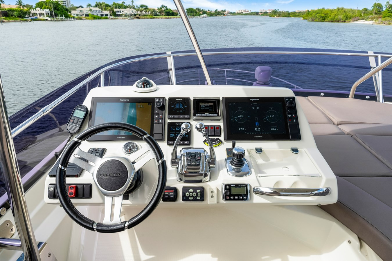 https://arconyachts.ams3.digitaloceanspaces.com/124113/conversions/large_4830706-optimize.jpg