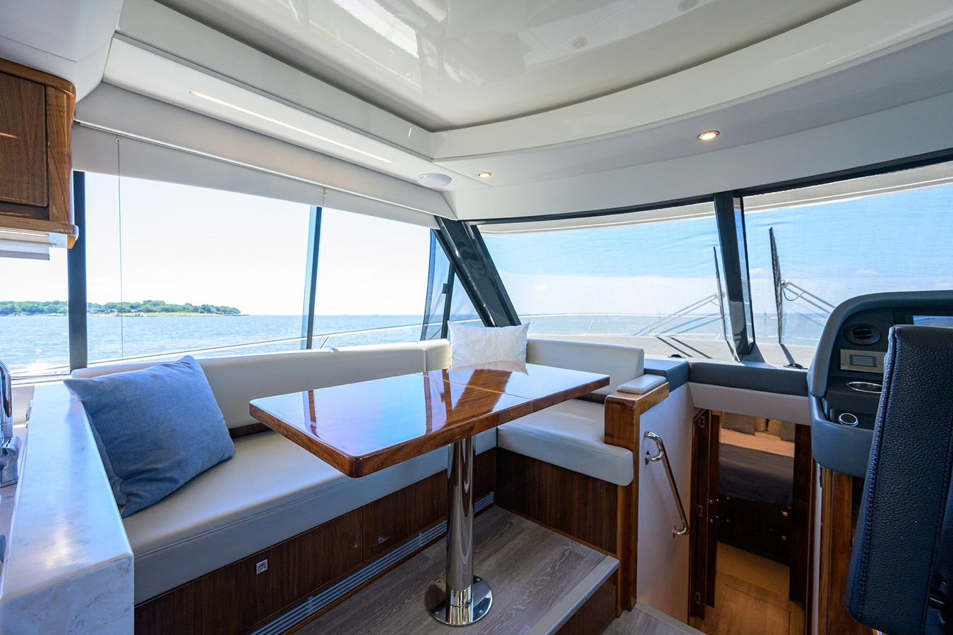 https://arconyachts.ams3.digitaloceanspaces.com/124249/conversions/large_4245468-optimize.jpg