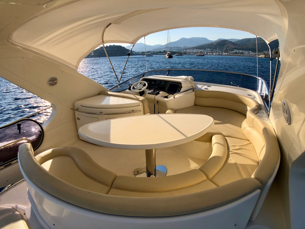 https://arconyachts.ams3.digitaloceanspaces.com/124258/conversions/large_4843549-optimize.jpg