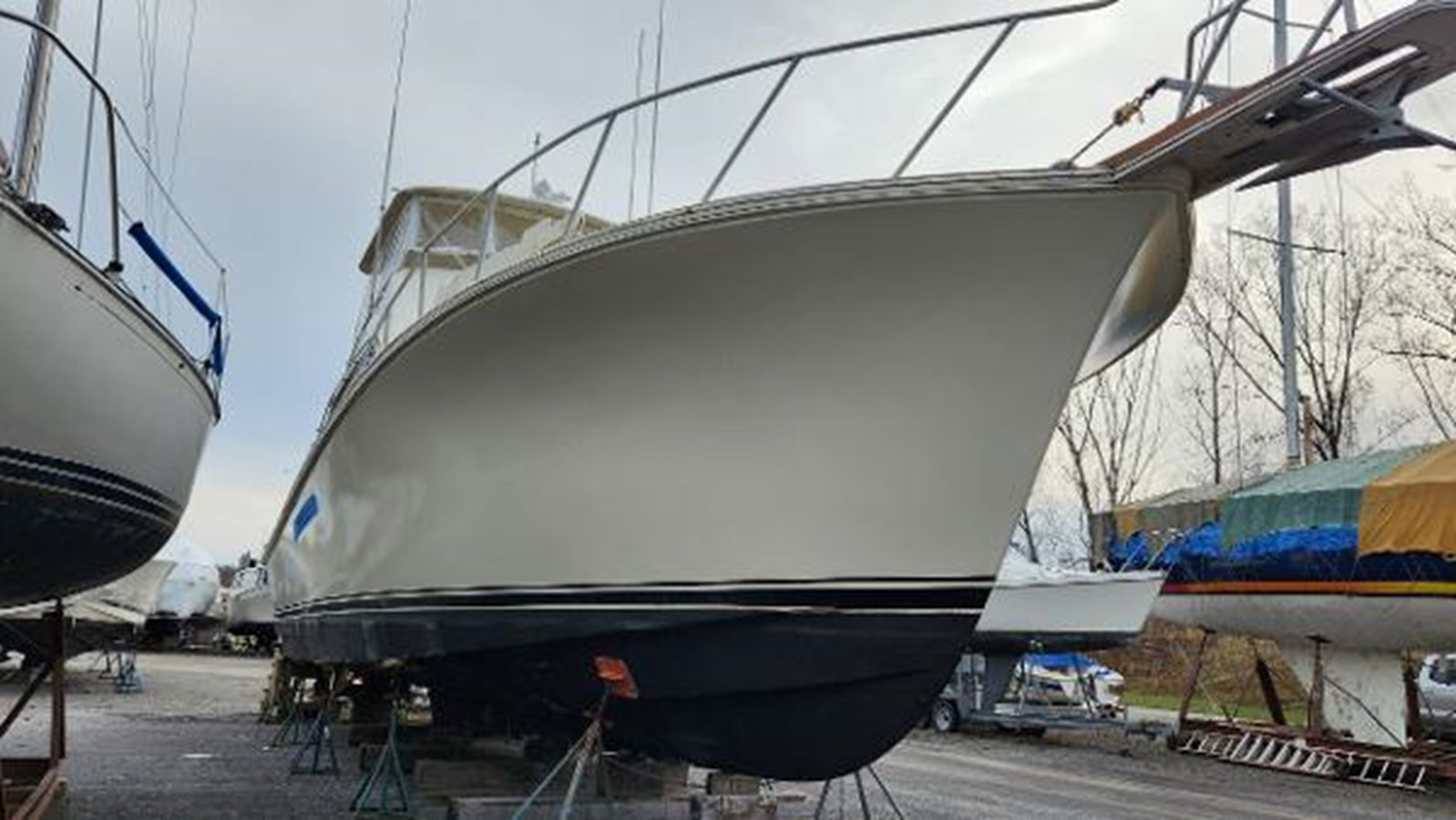https://arconyachts.ams3.digitaloceanspaces.com/124268/conversions/large_4667702-optimize.jpg