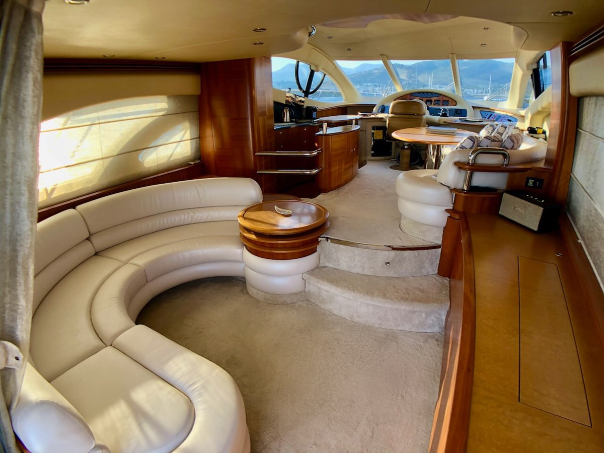 https://arconyachts.ams3.digitaloceanspaces.com/124272/conversions/large_4843554-optimize.jpg