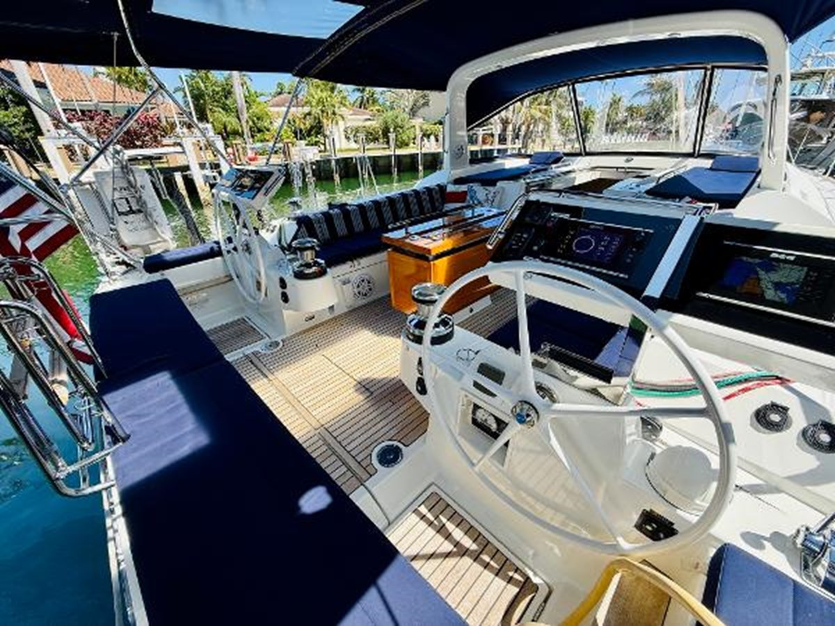 https://arconyachts.ams3.digitaloceanspaces.com/124375/conversions/large_4607334-optimize.jpg
