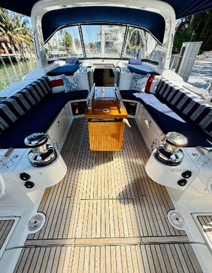 https://arconyachts.ams3.digitaloceanspaces.com/124396/conversions/large_4607341-optimize.jpg