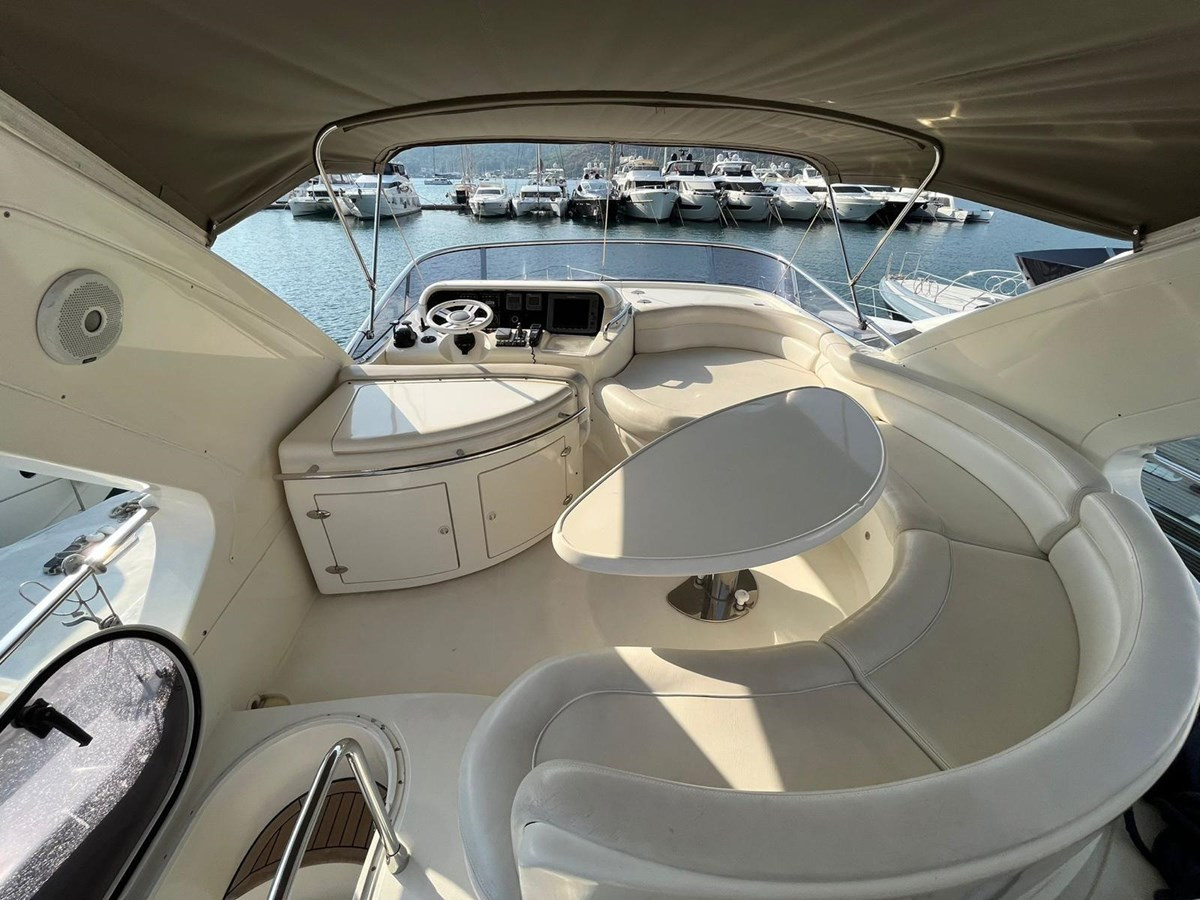 https://arconyachts.ams3.digitaloceanspaces.com/124487/conversions/large_4330996-optimize.jpg