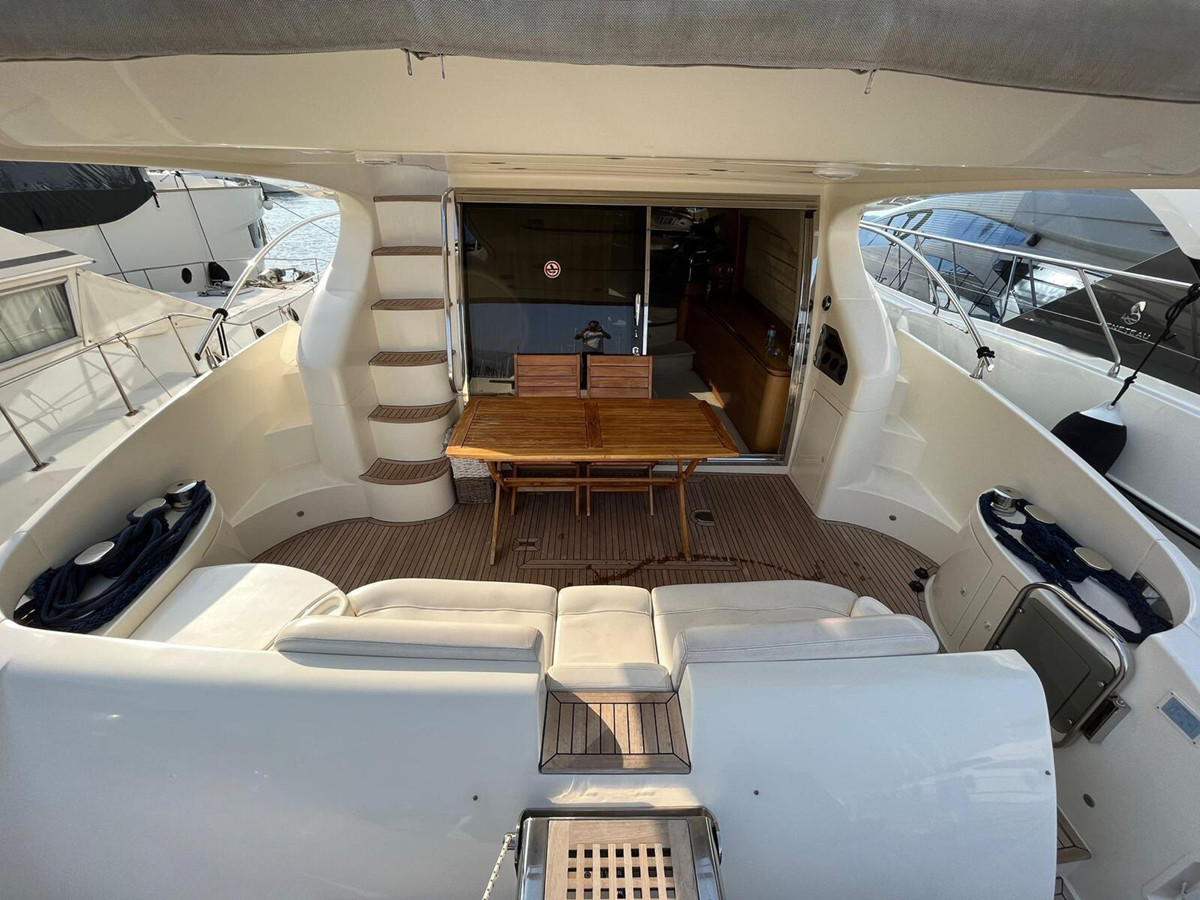 https://arconyachts.ams3.digitaloceanspaces.com/124496/conversions/large_4330986-optimize.jpg