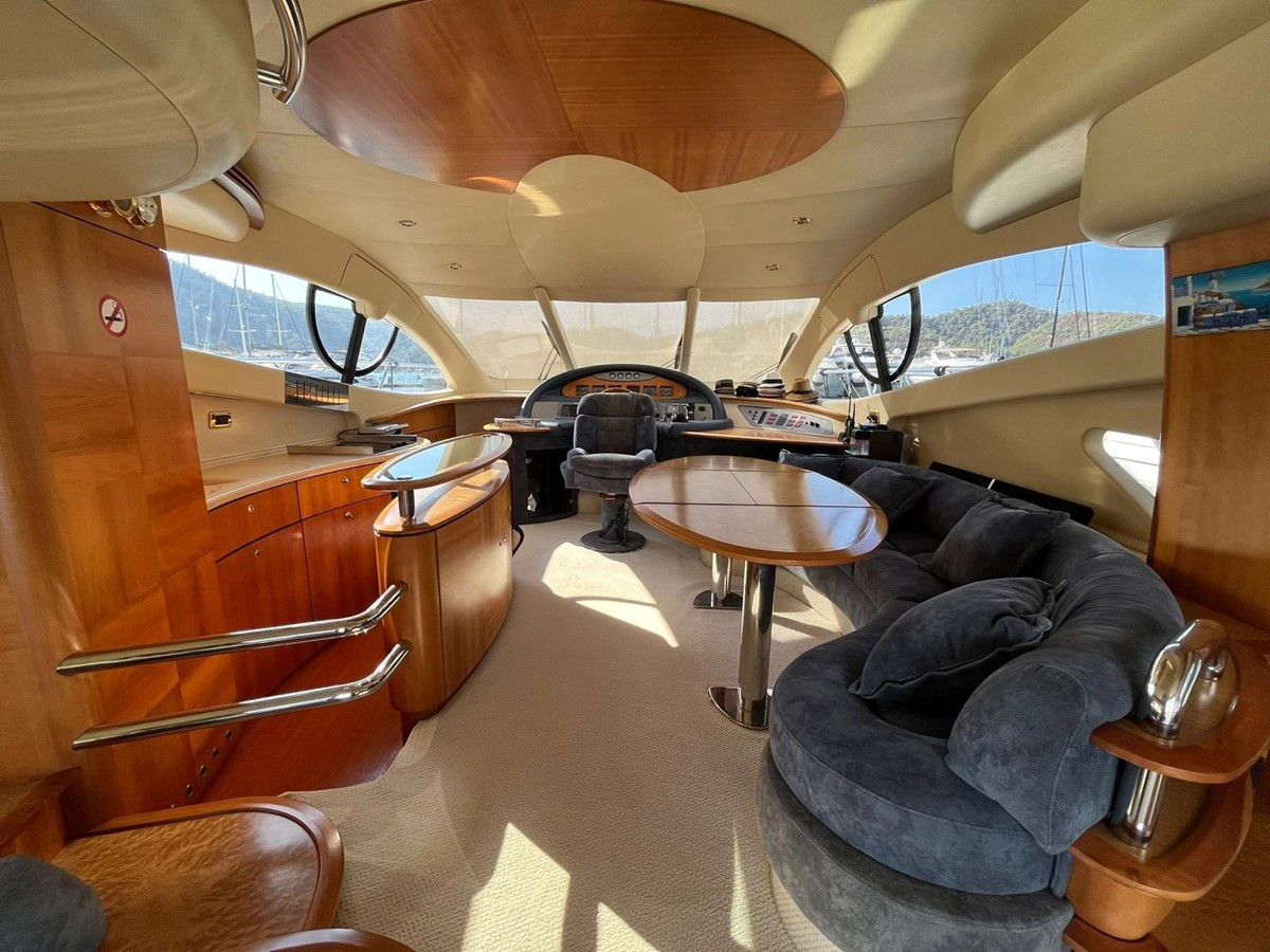 https://arconyachts.ams3.digitaloceanspaces.com/124514/conversions/large_4330978-optimize.jpg