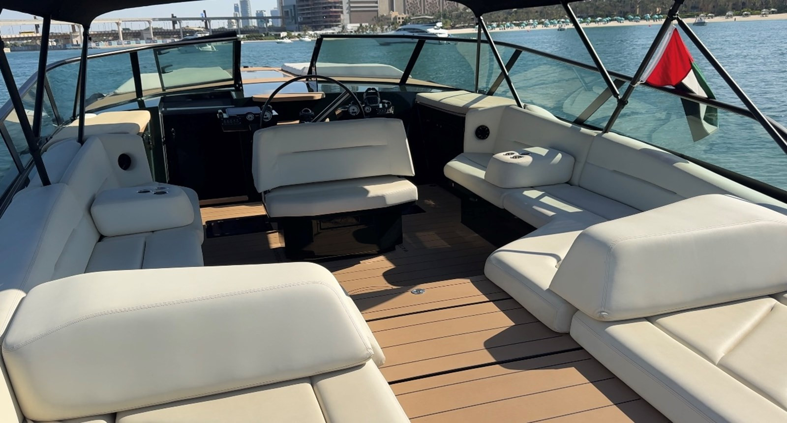 https://arconyachts.ams3.digitaloceanspaces.com/124572/conversions/large_4460204-optimize.jpg