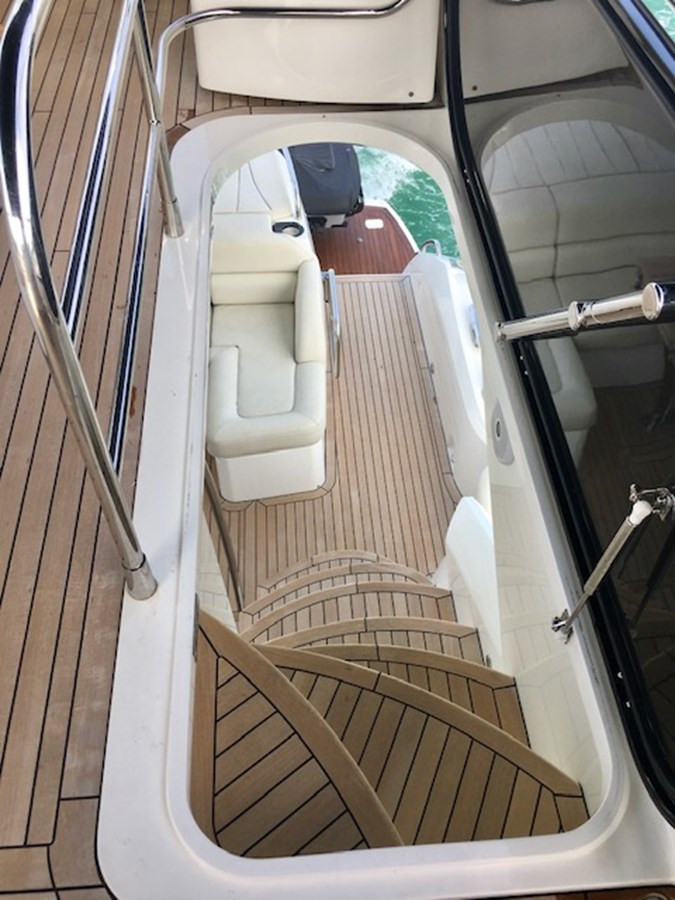 https://arconyachts.ams3.digitaloceanspaces.com/124876/conversions/large_2881973-optimize.jpg