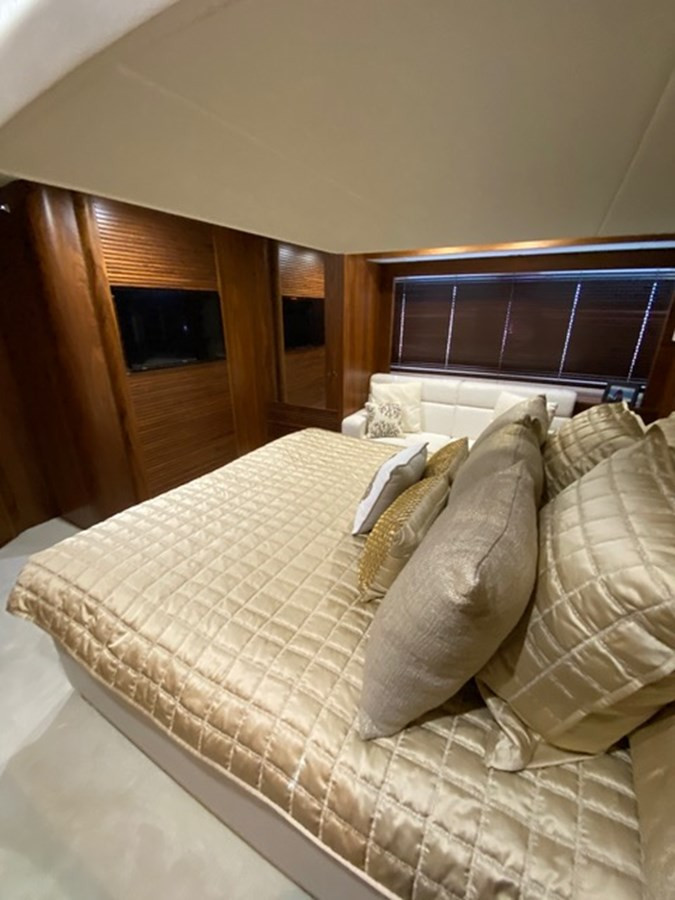 https://arconyachts.ams3.digitaloceanspaces.com/124917/conversions/large_2881988-optimize.jpg