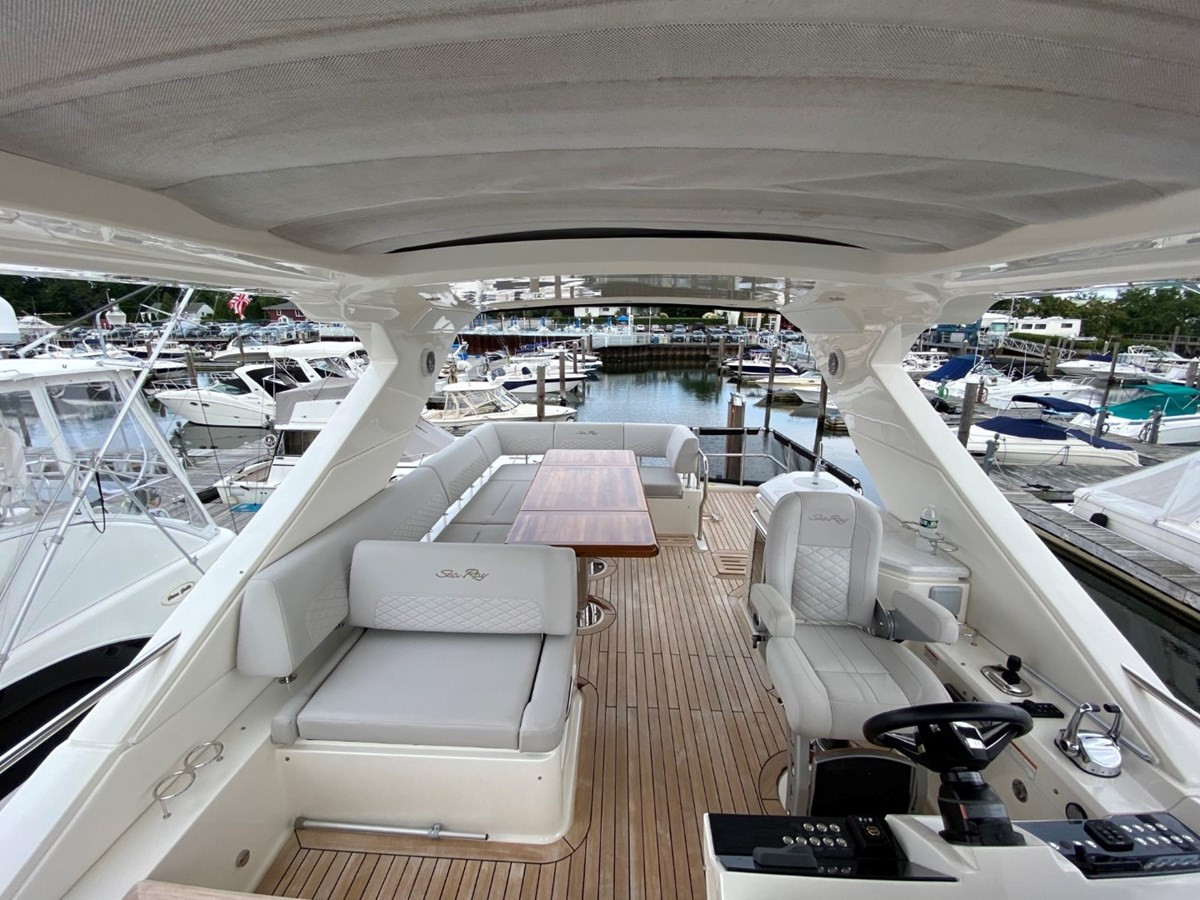 https://arconyachts.ams3.digitaloceanspaces.com/124940/conversions/large_3275879-optimize.jpg