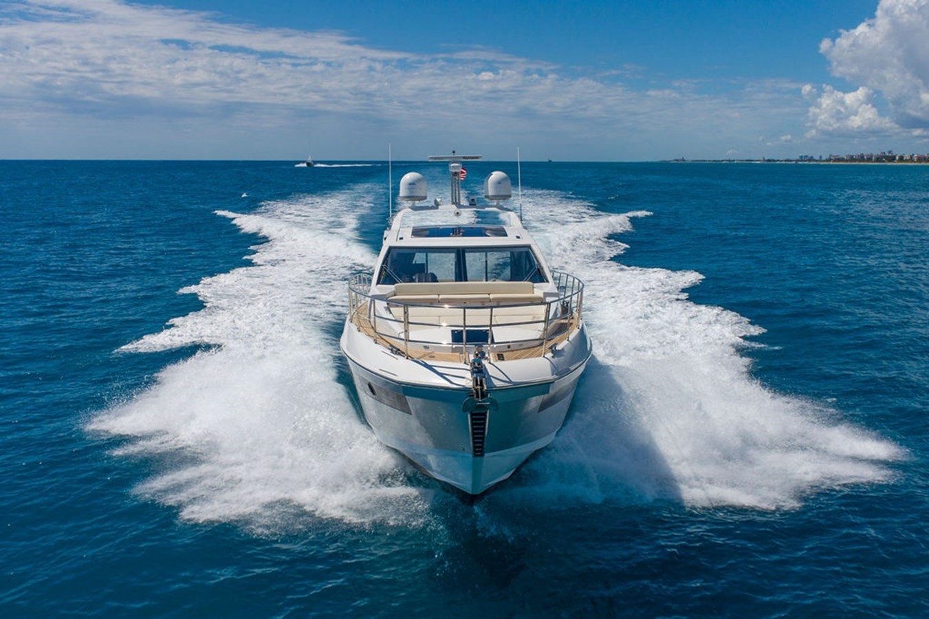 https://arconyachts.ams3.digitaloceanspaces.com/124947/conversions/large_3633869-optimize.jpg