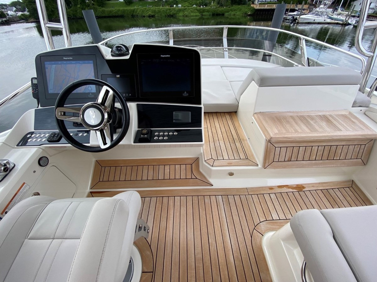 https://arconyachts.ams3.digitaloceanspaces.com/124948/conversions/large_3275882-optimize.jpg