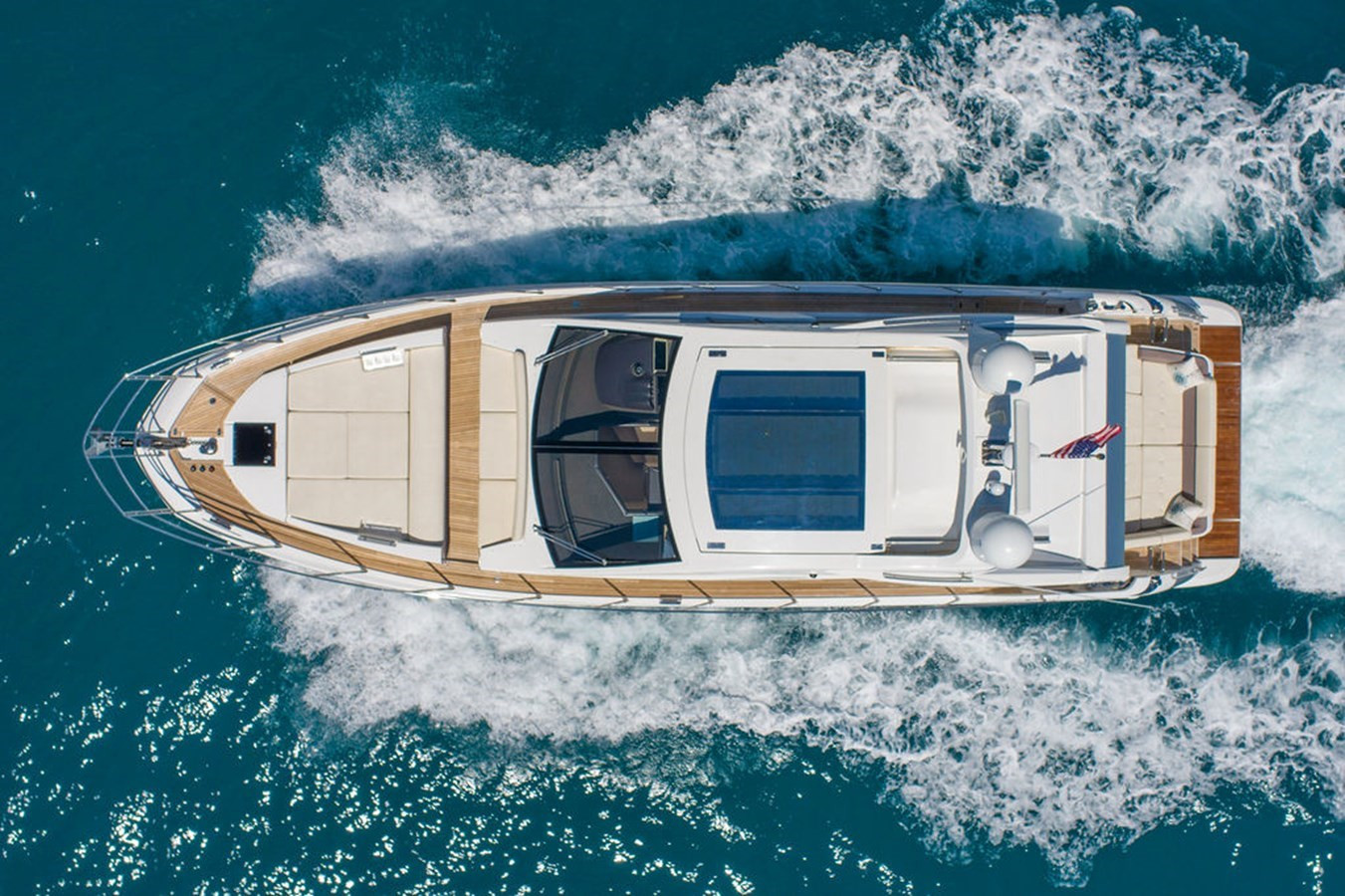 https://arconyachts.ams3.digitaloceanspaces.com/124957/conversions/large_3633872-optimize.jpg