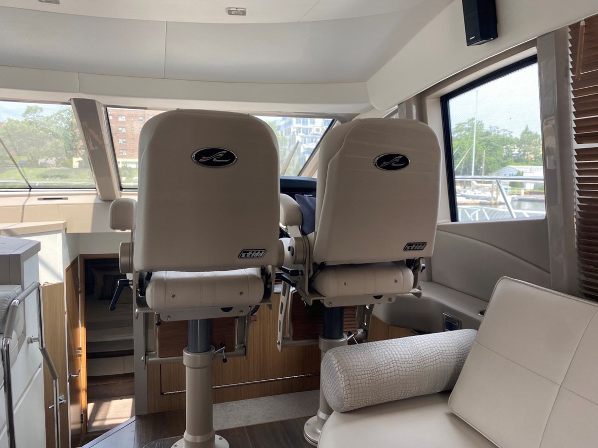 https://arconyachts.ams3.digitaloceanspaces.com/124964/conversions/large_3275887-optimize.jpg