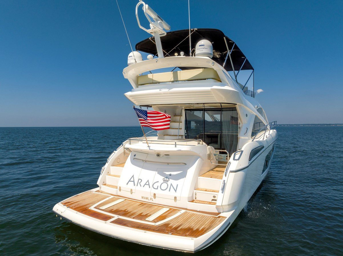 https://arconyachts.ams3.digitaloceanspaces.com/125021/conversions/large_3842992-optimize.jpg