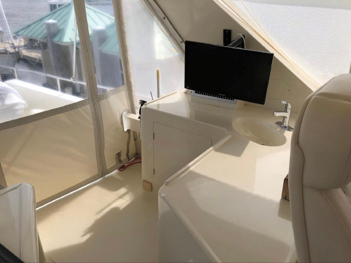 https://arconyachts.ams3.digitaloceanspaces.com/125072/conversions/large_3773835-optimize.jpg