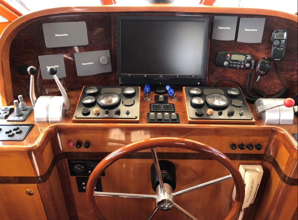 https://arconyachts.ams3.digitaloceanspaces.com/125086/conversions/large_3773833-optimize.jpg