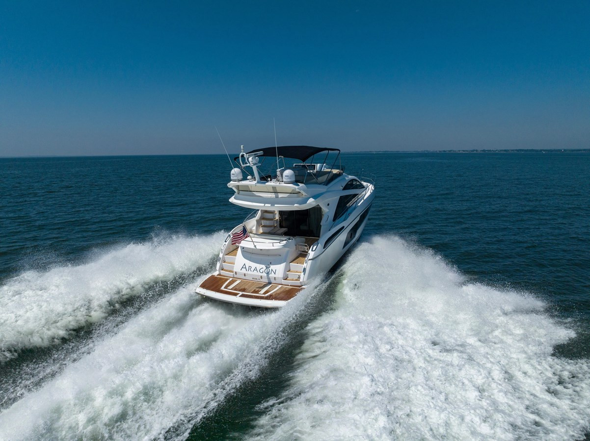 https://arconyachts.ams3.digitaloceanspaces.com/125119/conversions/large_3843027-optimize.jpg