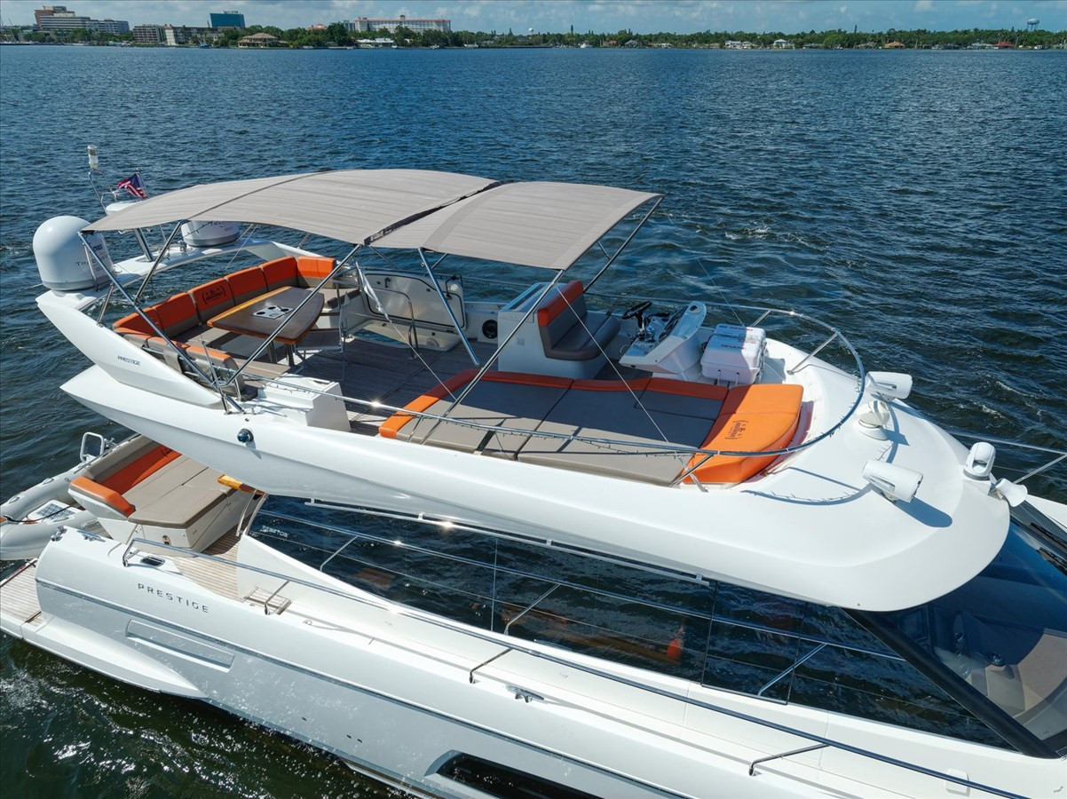 https://arconyachts.ams3.digitaloceanspaces.com/125150/conversions/large_3826212-optimize.jpg