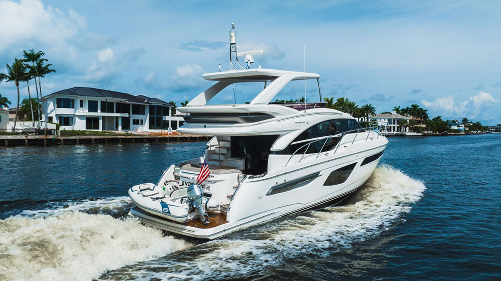https://arconyachts.ams3.digitaloceanspaces.com/125207/conversions/large_3938950-optimize.jpg