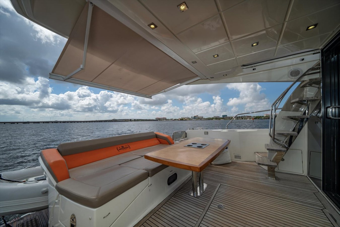 https://arconyachts.ams3.digitaloceanspaces.com/125216/conversions/large_3826234-optimize.jpg