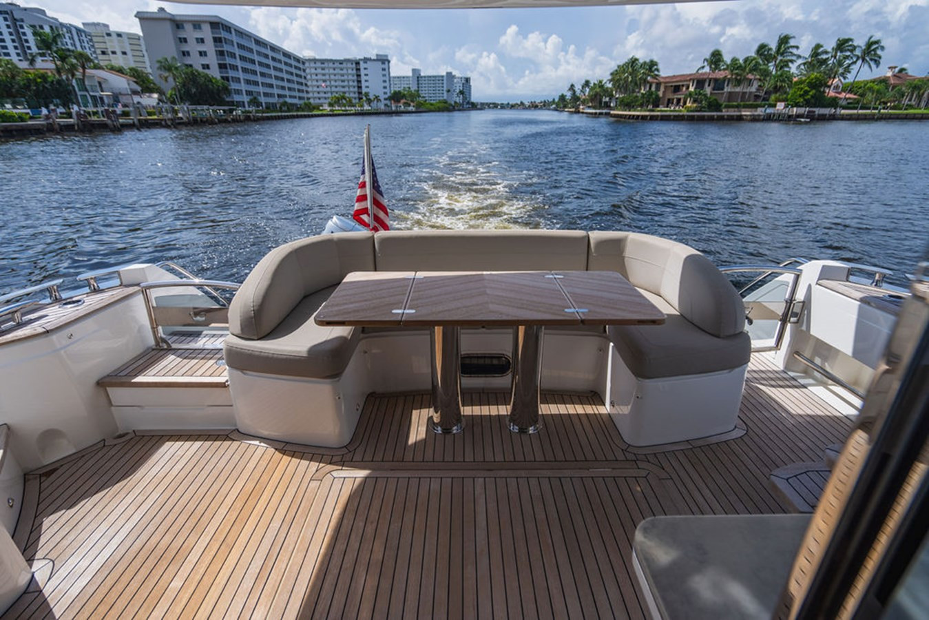 https://arconyachts.ams3.digitaloceanspaces.com/125221/conversions/large_3938956-optimize.jpg