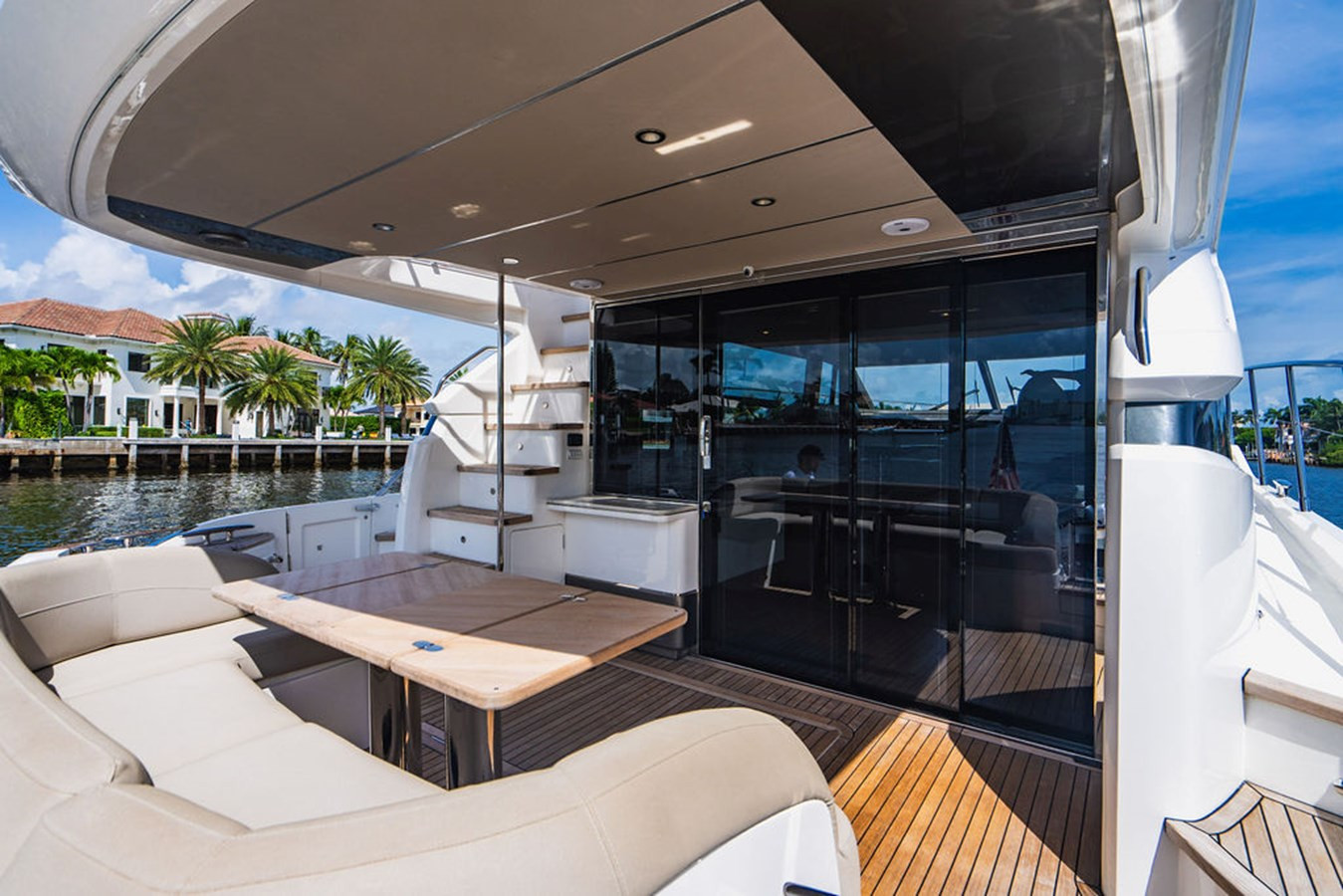 https://arconyachts.ams3.digitaloceanspaces.com/125237/conversions/large_3938961-optimize.jpg