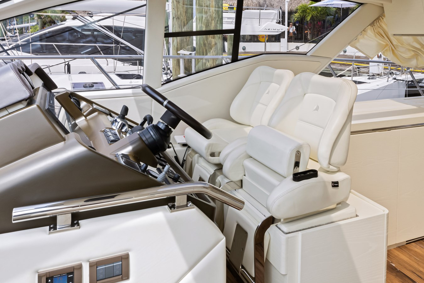 https://arconyachts.ams3.digitaloceanspaces.com/125259/conversions/large_4139244-optimize.jpg