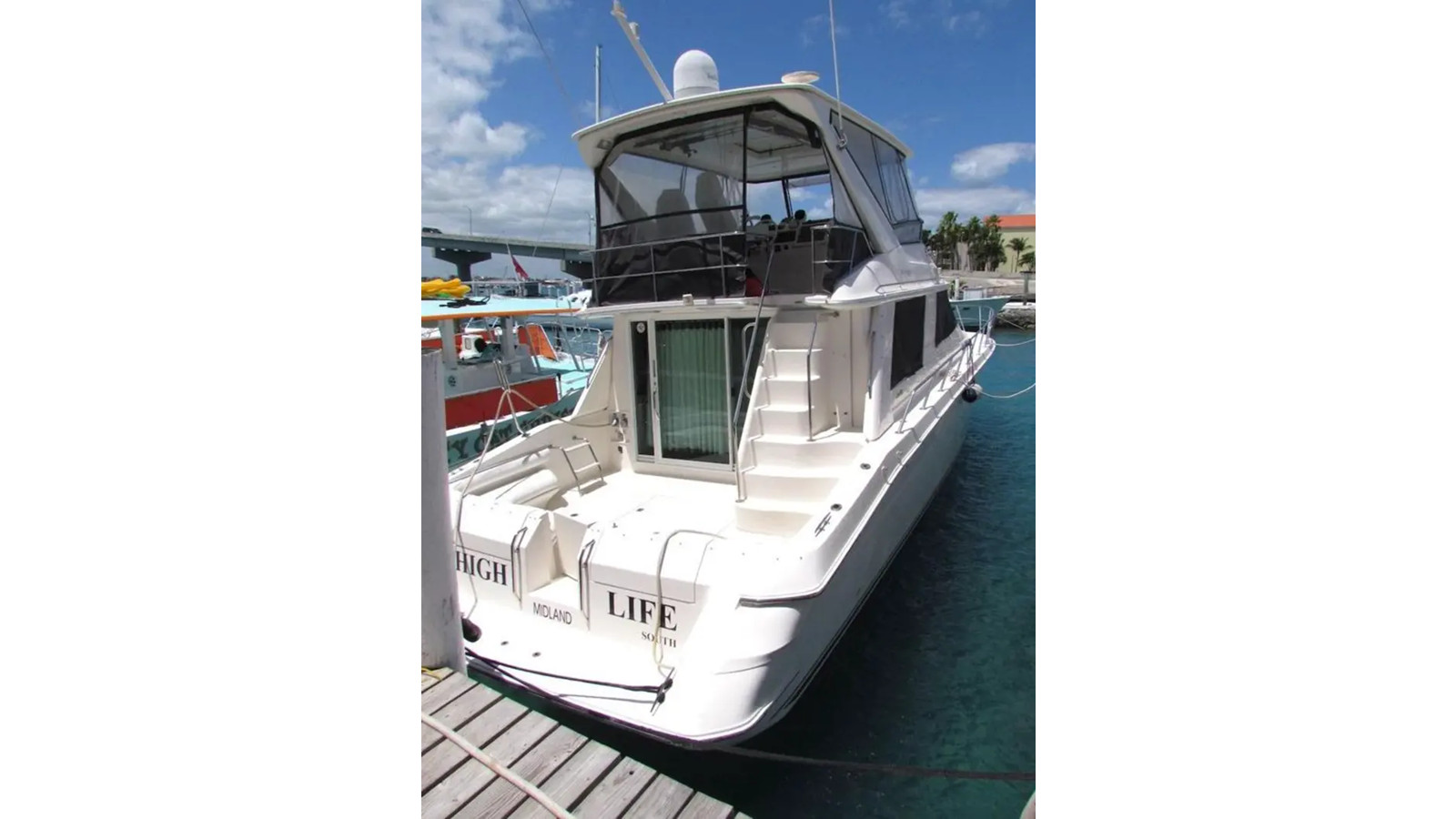 https://arconyachts.ams3.digitaloceanspaces.com/125356/conversions/large_3973948-optimize.jpg