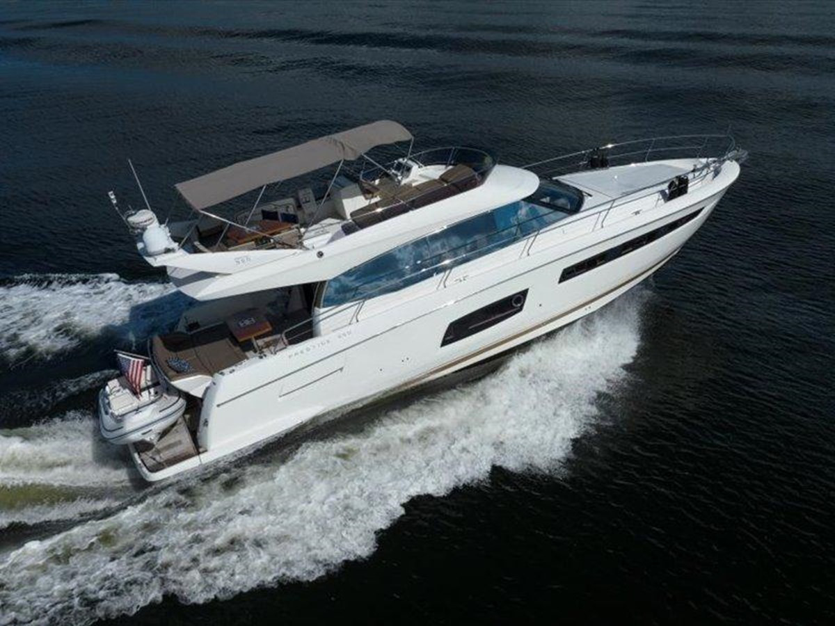 https://arconyachts.ams3.digitaloceanspaces.com/125385/conversions/large_4007999-optimize.jpg