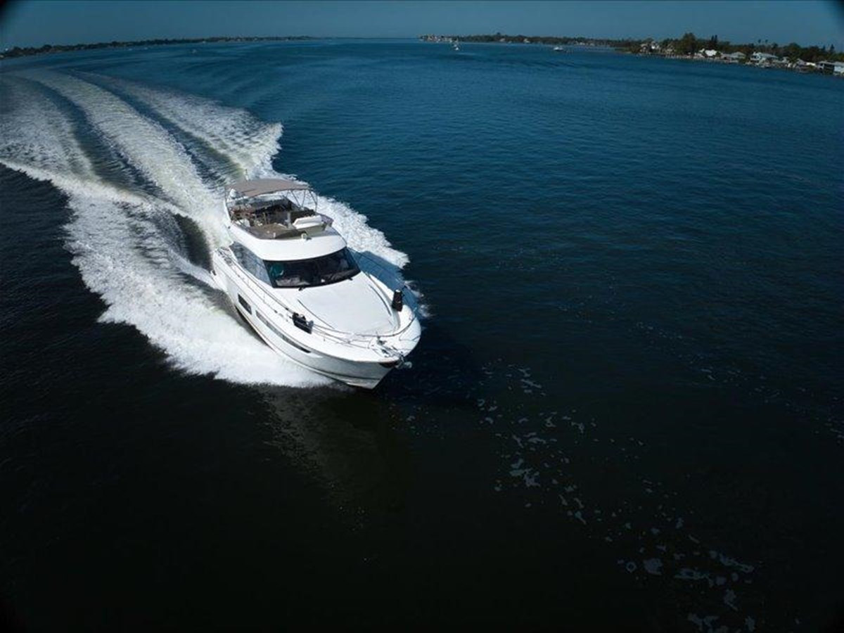 https://arconyachts.ams3.digitaloceanspaces.com/125394/conversions/large_4008002-optimize.jpg