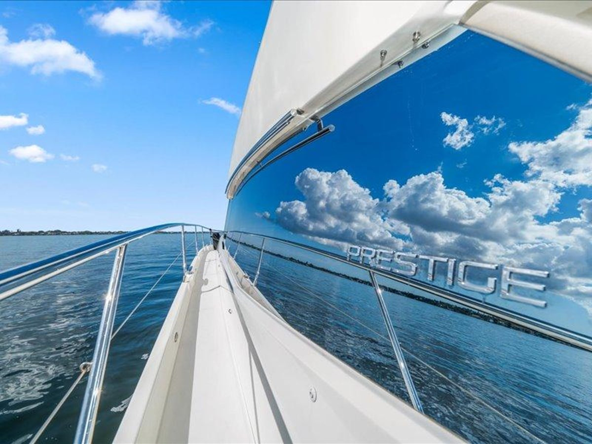 https://arconyachts.ams3.digitaloceanspaces.com/125425/conversions/large_4008015-optimize.jpg