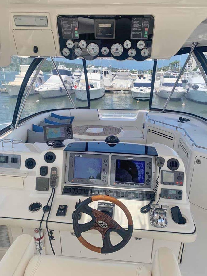 https://arconyachts.ams3.digitaloceanspaces.com/125502/conversions/large_4010412-optimize.jpg