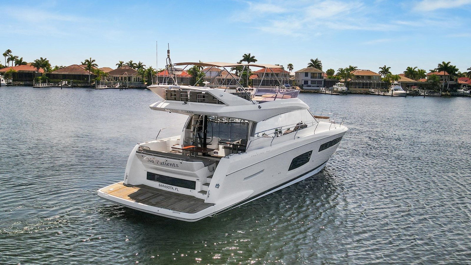 https://arconyachts.ams3.digitaloceanspaces.com/125524/conversions/large_4065468-optimize.jpg