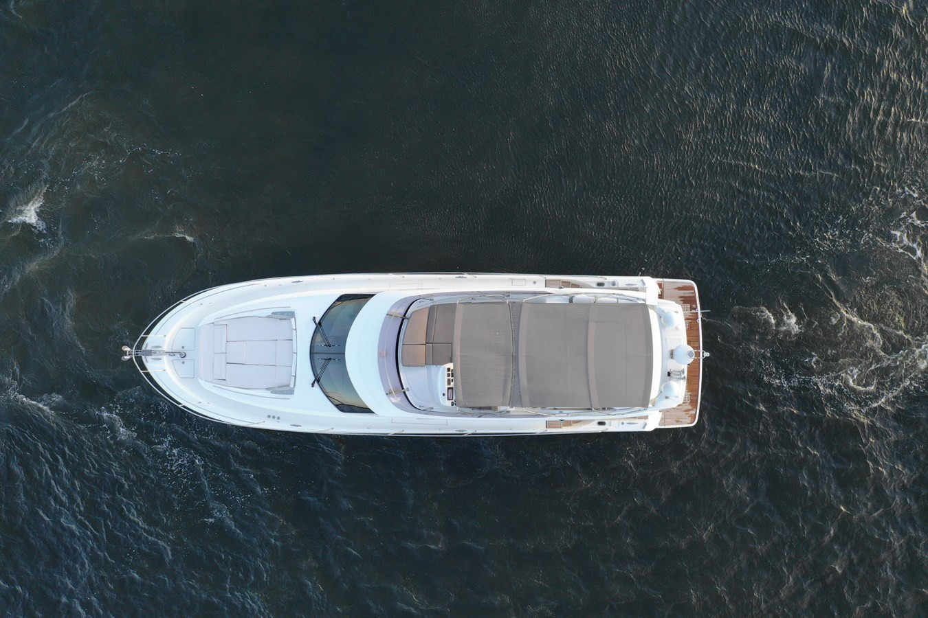https://arconyachts.ams3.digitaloceanspaces.com/125575/conversions/large_4085666-optimize.jpg