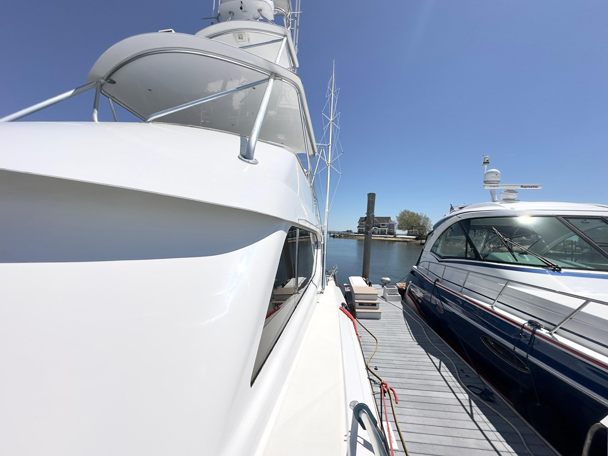 https://arconyachts.ams3.digitaloceanspaces.com/125763/conversions/large_4187912-optimize.jpg