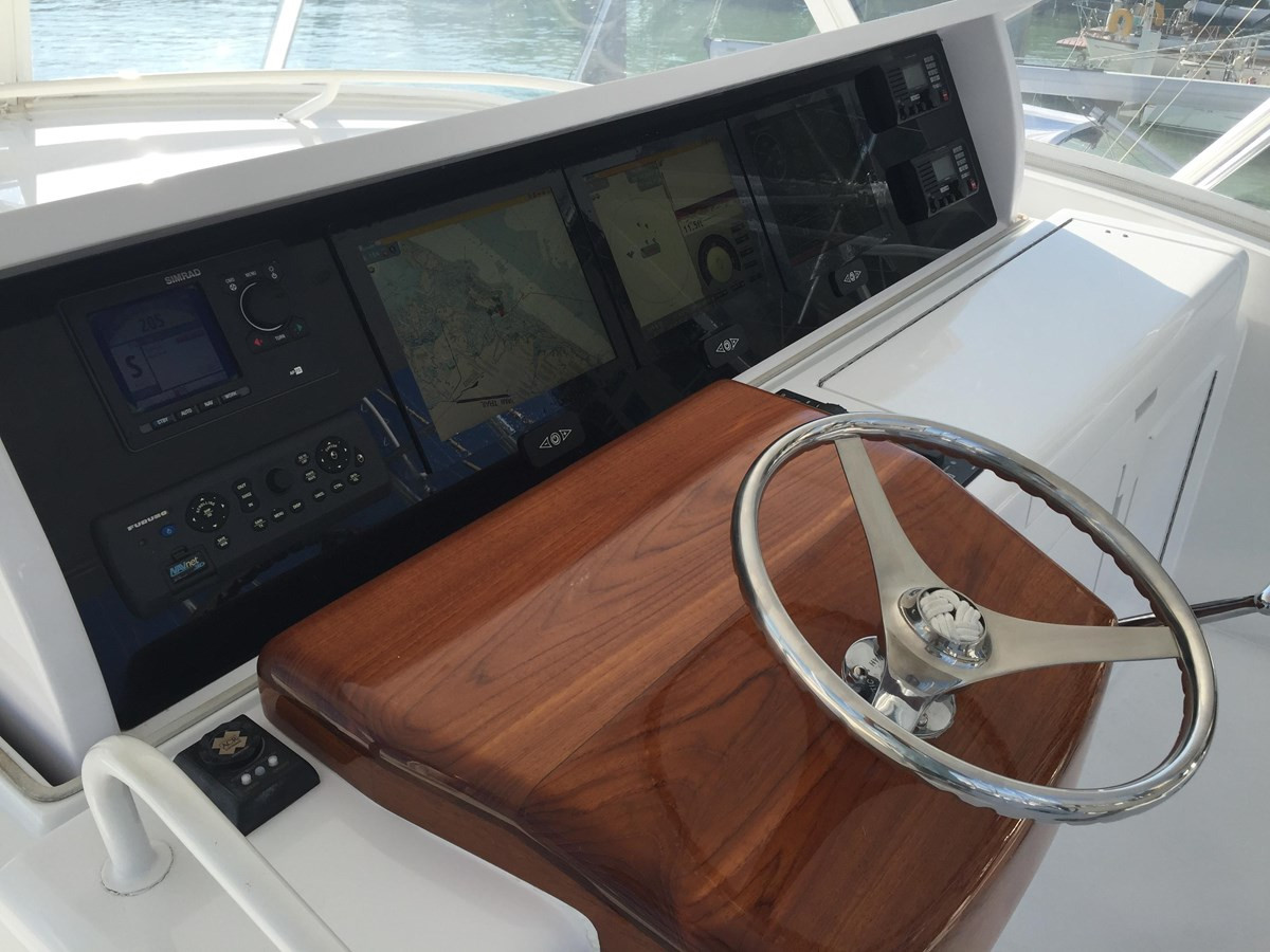 https://arconyachts.ams3.digitaloceanspaces.com/125795/conversions/large_4187923-optimize.jpg