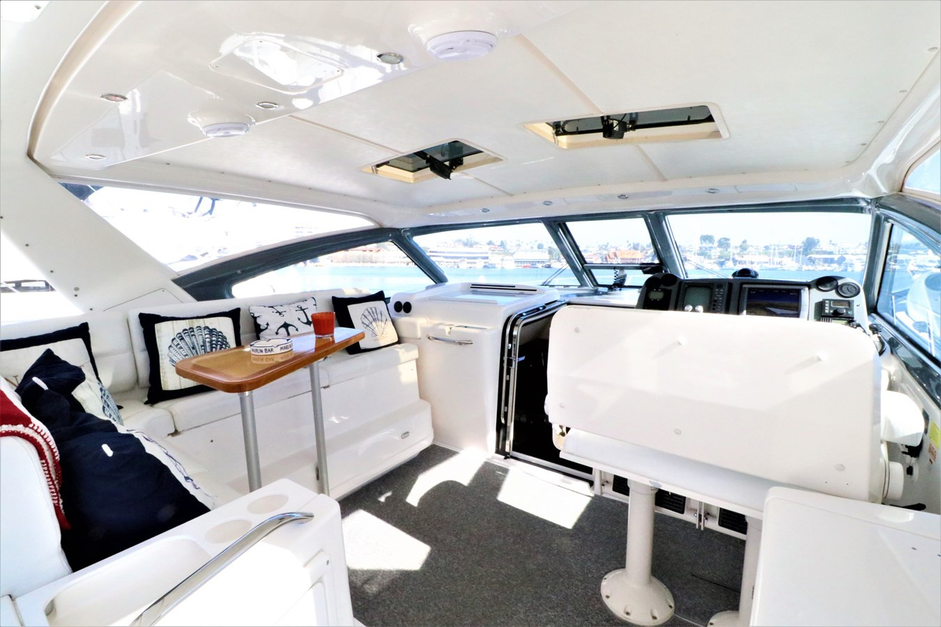 https://arconyachts.ams3.digitaloceanspaces.com/125806/conversions/large_4535819-optimize.jpg