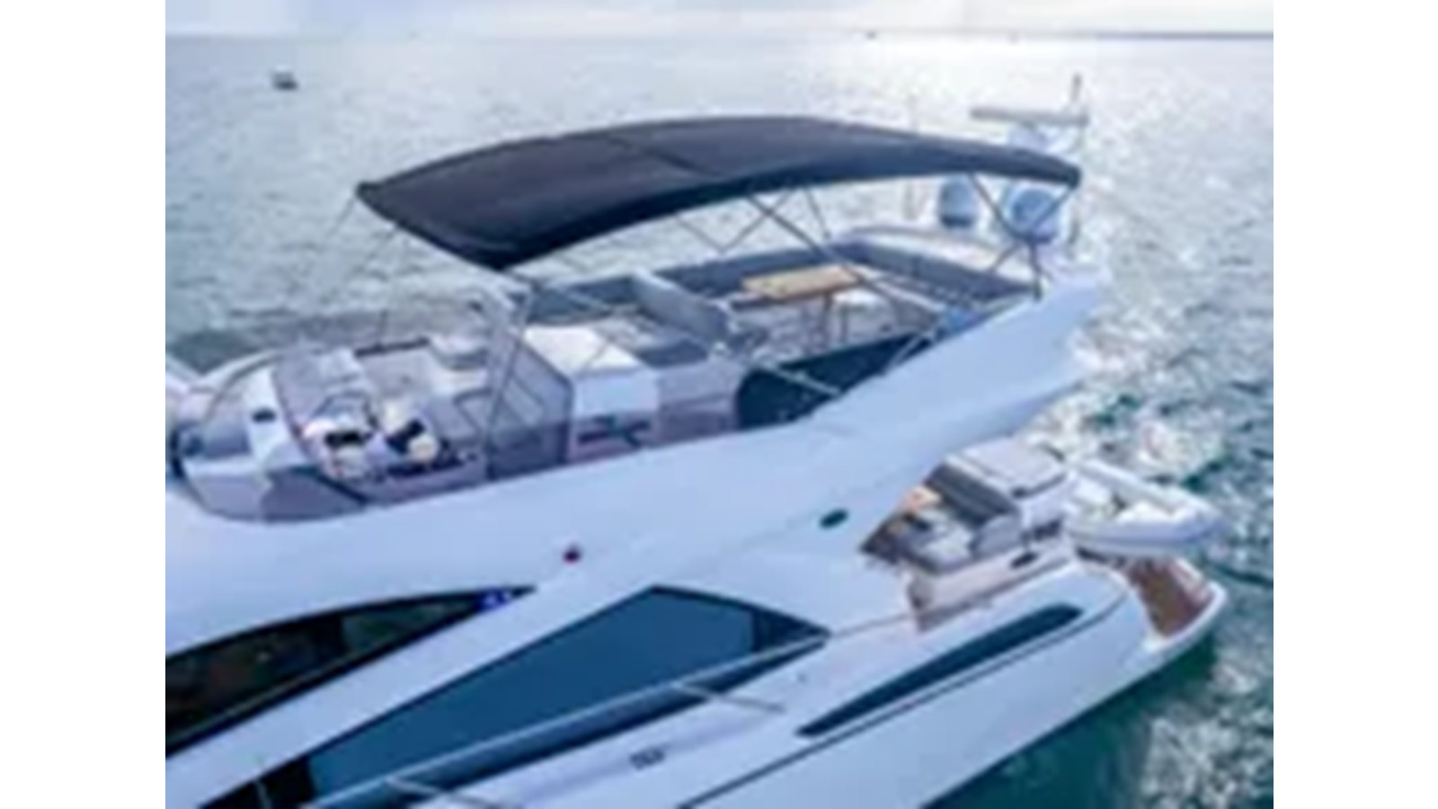 https://arconyachts.ams3.digitaloceanspaces.com/125971/conversions/large_4291178-optimize.jpg