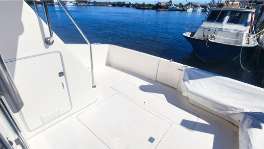 1997 SEA RAY 550 SEDAN BRIDGE