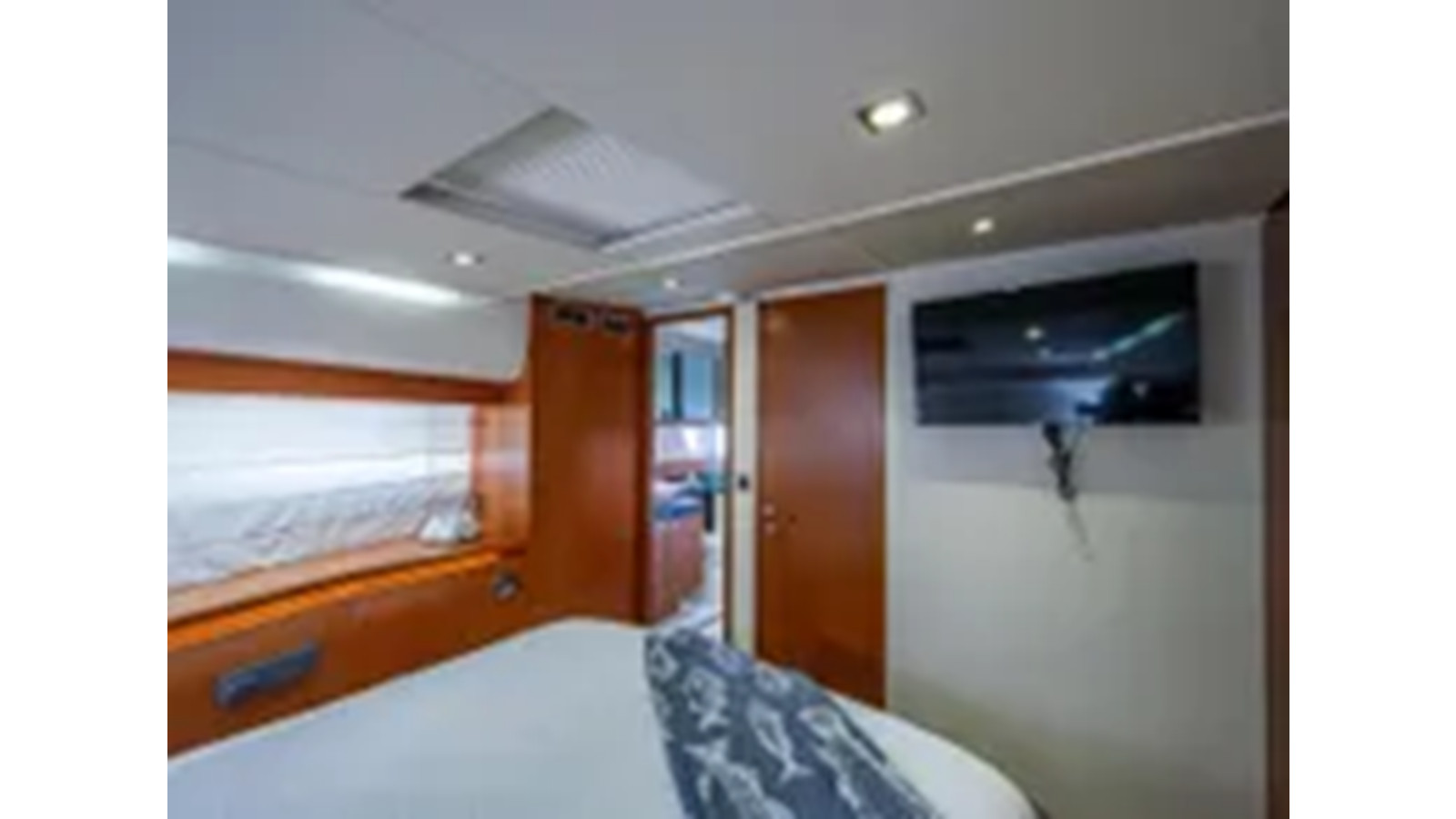 https://arconyachts.ams3.digitaloceanspaces.com/126065/conversions/large_4292386-optimize.jpg